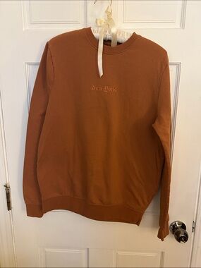 Blind Rooster Men's Crewneck Sweatshirt in Rust Brown — Embroidered 'New York'